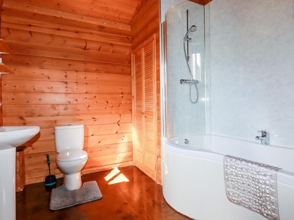 בודמין Willow Lodge מראה חיצוני תמונה